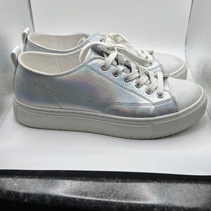 MARC FISHER Women’s Silver Multi Cady Platform Cap Toe Sneakers Size 9